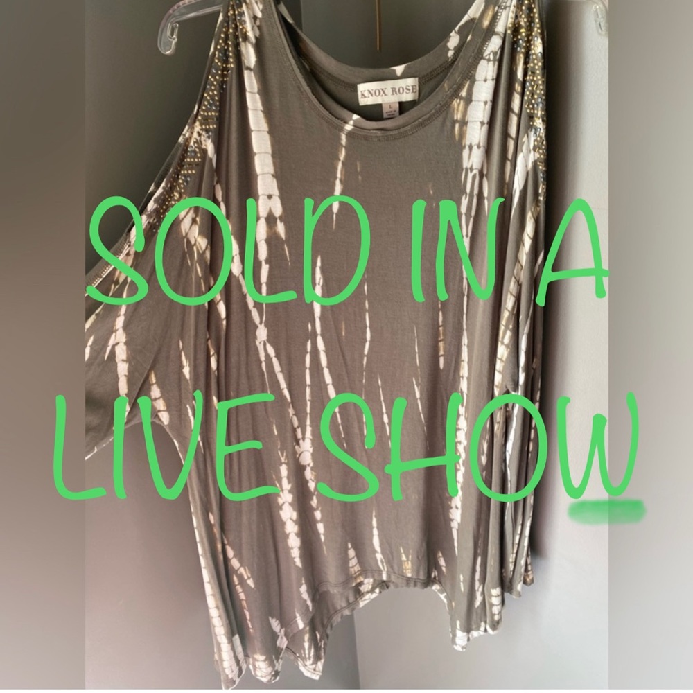 Knox Rose Cold Shoulder Lightweight Top